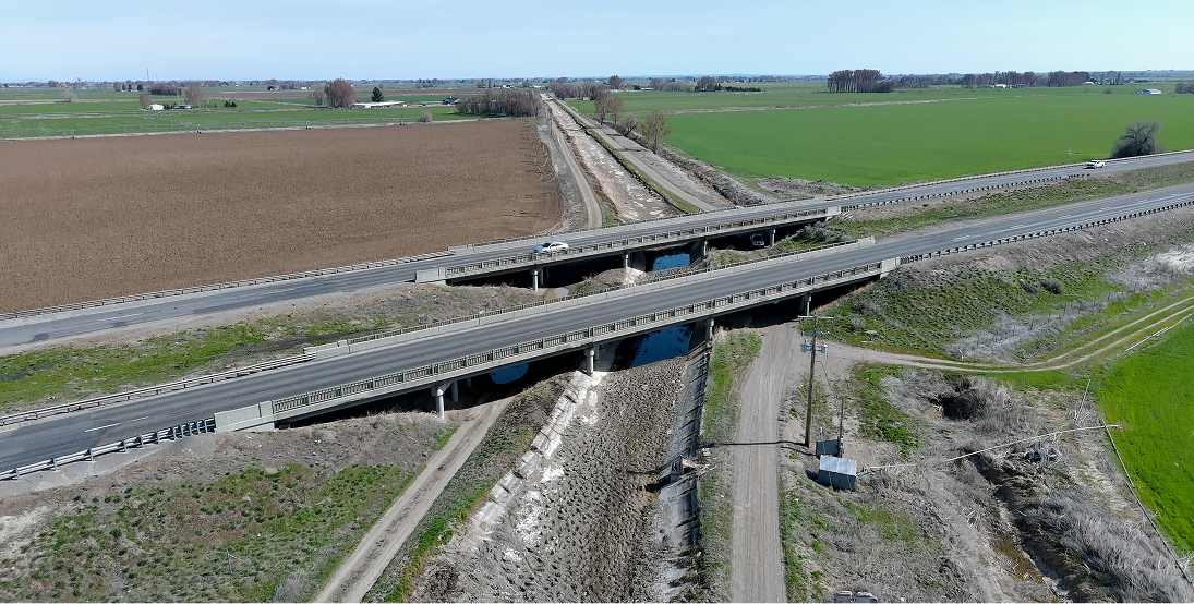 Canal bridges, three quarter perspective